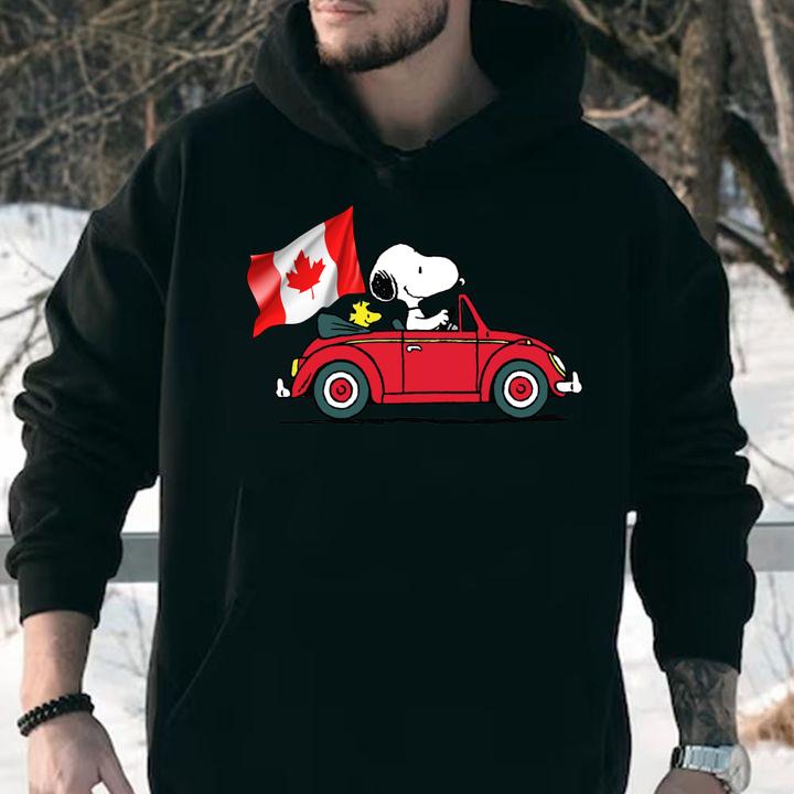 Snoopy Driving Car Woodstock Canada Flag t-shirt hoodie