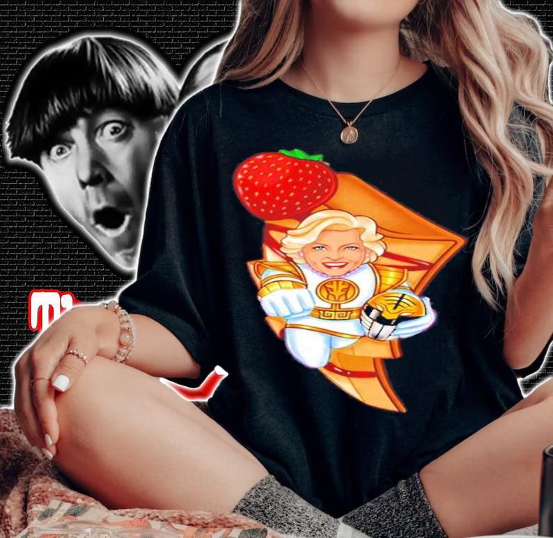 White Ranger hug Strawberry shirt
