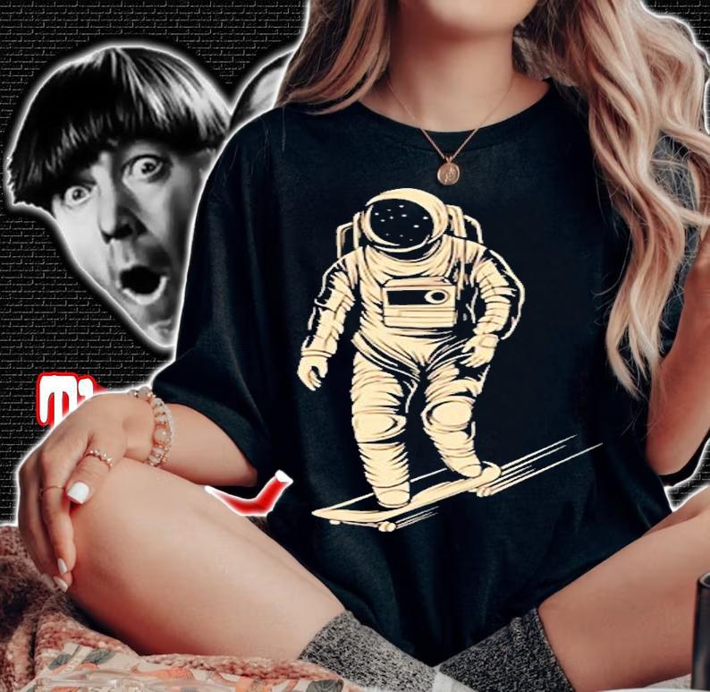 Skateboard Astronaut Riding Space Skating Spaceman T-Shirt woman shirt