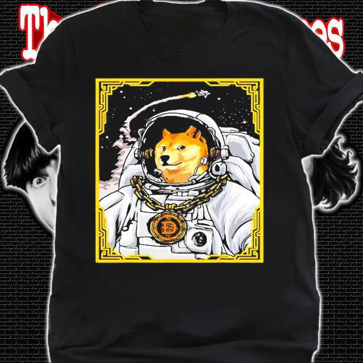 Dogecoin To The Moon Astronaut Funny Doge Crypto Bling Chain T-Shirt shirt