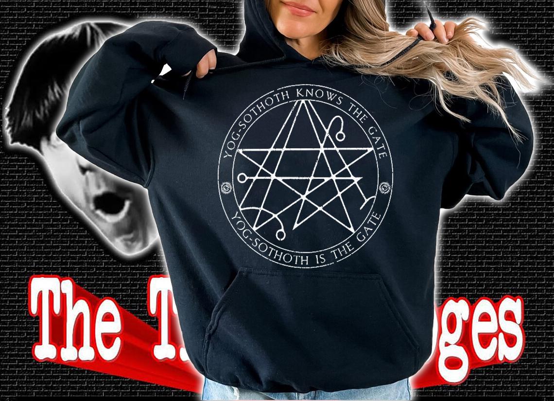Yog-Sothoth Knows The Gate Door Sigil Essential T-Shirt hoodie