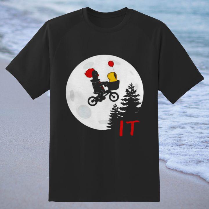 Premium It Pennywise Bicycle Fly Halloween Moon T-Shirt
